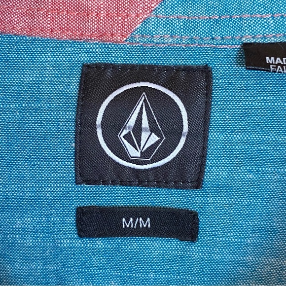 Volcom Flats Long Sleeve Button Front Shirt Pocket Surf Classic Fit West Coast M - Picture 4 of 7